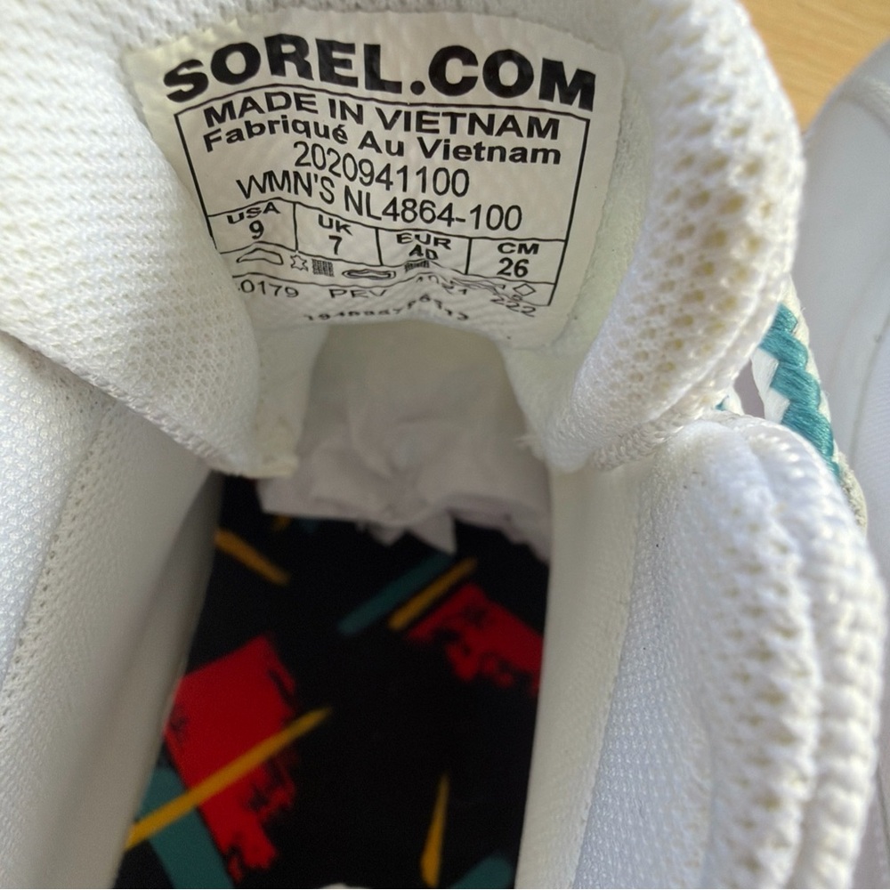 Sorel OUT N ABOUT III CLASSIC WOMEN'S WATERPROOF White/Cyber Yellow BOOT Size 9 - Picture 15 of 15